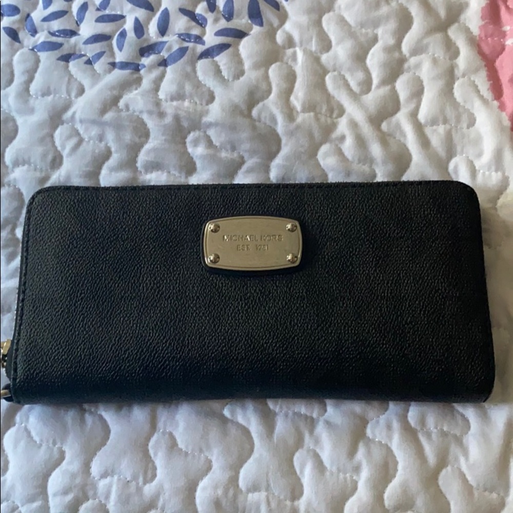 Michael Kors Jet Set Tavel Wallet